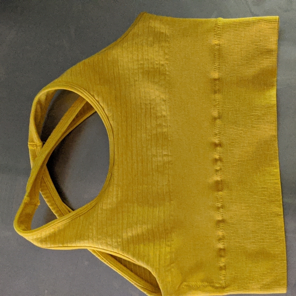 Alphalete sports bra yellow
